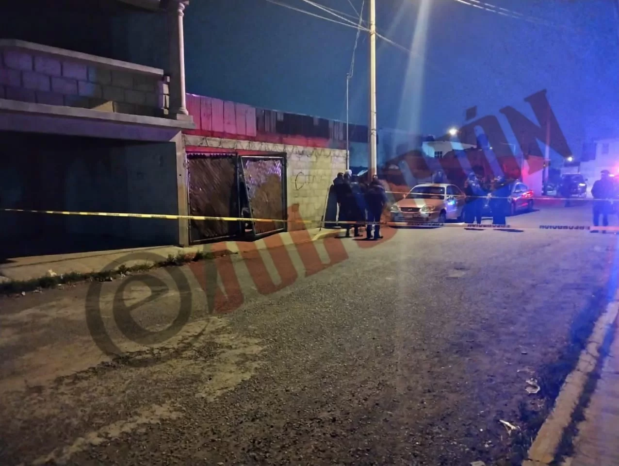 Llevaba el cadáver de su pareja dentro de una bolsa y lo descubren, en Toluca