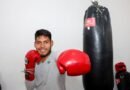 Victor “Pintor” Albino, estudiante de la UAEMéx, destaca en el boxeo profesional y en las aulas