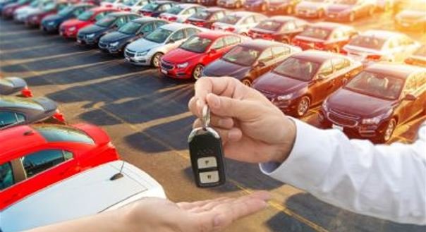 Venta de autos con cifra récord en 2025; Nissan lidera el mercado