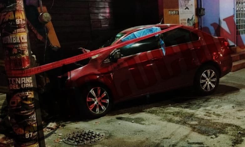 Miguel murió al chocar contra inmueble en Toluca