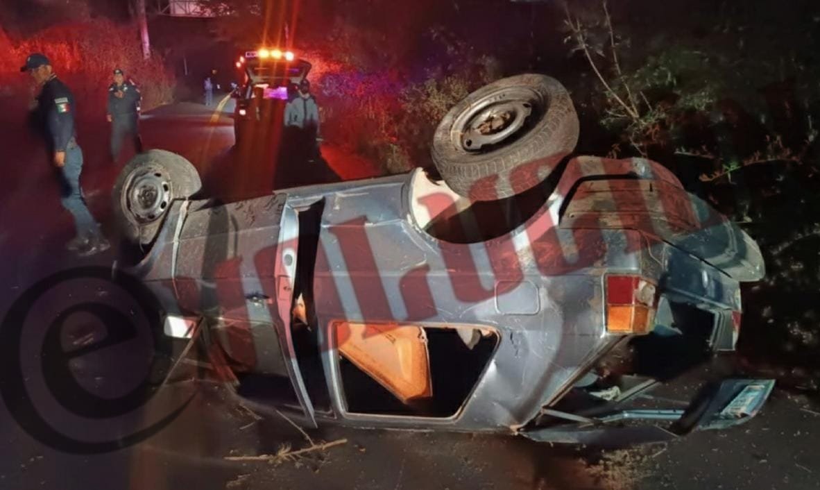 Volcadura de auto en Tonatico deja un lesionado