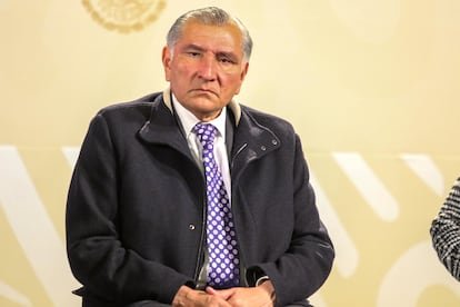 Adán Augusto renuncia como líder de Morena en el Senado para hacer trabajo político rumbo al 2027