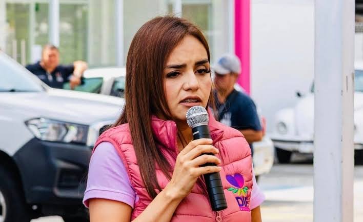 Grecia Quiroz acusa persecución y juicio política