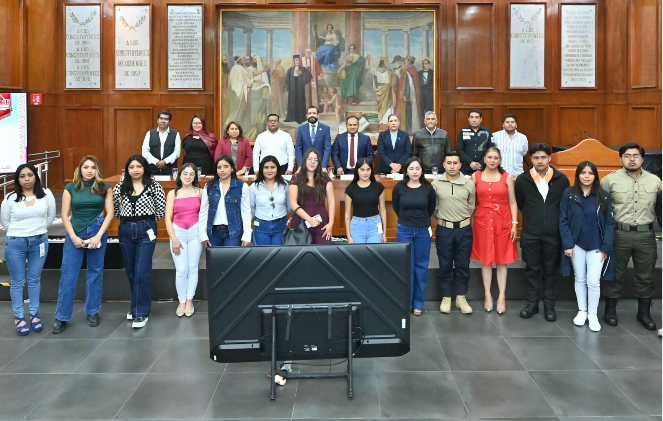 Invita Martha Camacho a respaldar tradición textil de Santa Cruz Atizapán