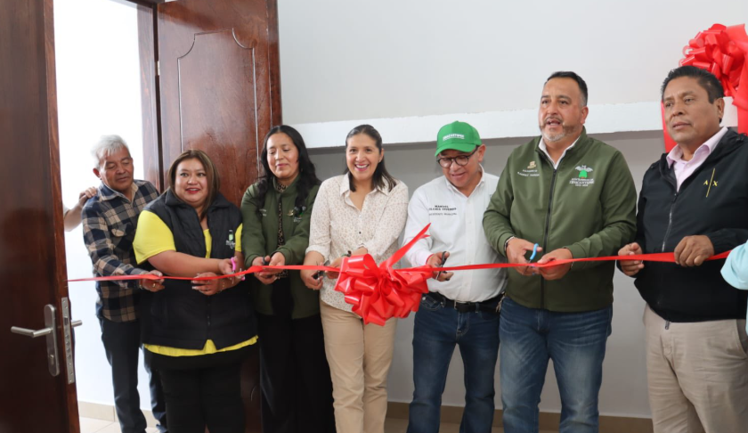 Manuel Vilchis entrega Módulo de Oficinas de  Atención Ciudadana en Santa María del Monte