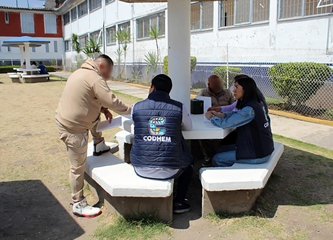 Codhem revisa en el penal de Santiaguito casos que pueden ser sujetos de amnistía 
