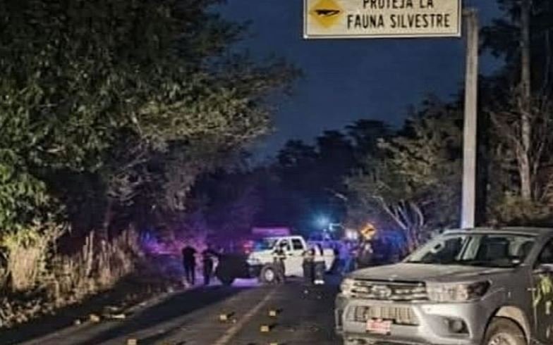 A balazos matan al director de Obras y al tesorero del Ayuntamiento de Ayutla