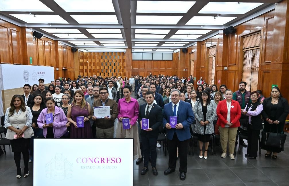 Exhorta Yurixi Leyva a reconocer señales para prevenir feminicidios