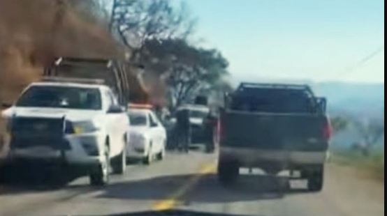 Matan a balazos secretaria de Salud de Atlixtac y su asistente en carretera de Guerrero