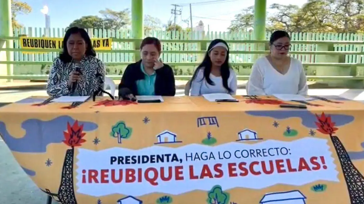 SEP reubicará escuelas junto a la Refinería Olmeca por olores y riesgos