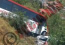 Choque entre autobús y auto deja 2 personas lesionadas en Lerma