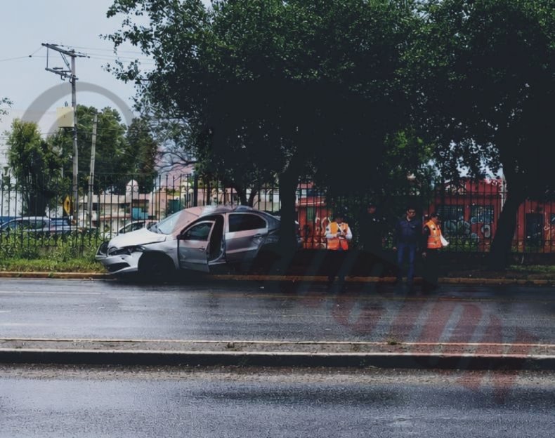 Accidente a la altura de la Terminal de Autobuses de Toluca deja un lesionado