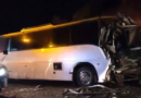 Choque en la autopista Tepic-Guadalajara deja dos muertos y más de 40 personas lesionadas