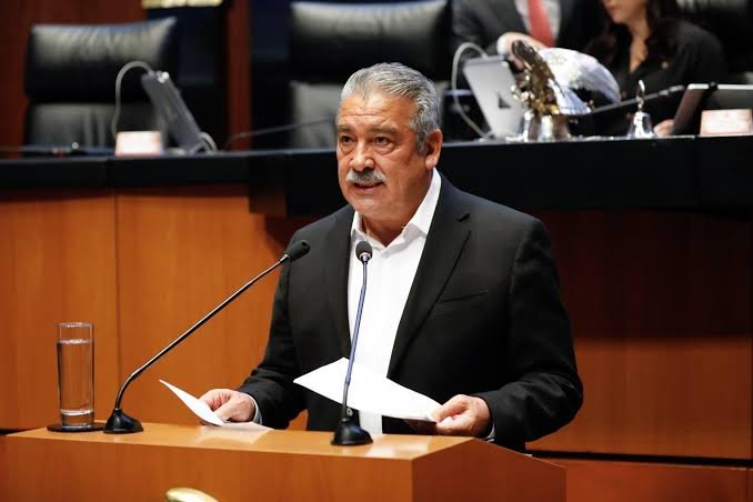 Senador de Morena es citado a declarar por homicidio de Carlos Manzo