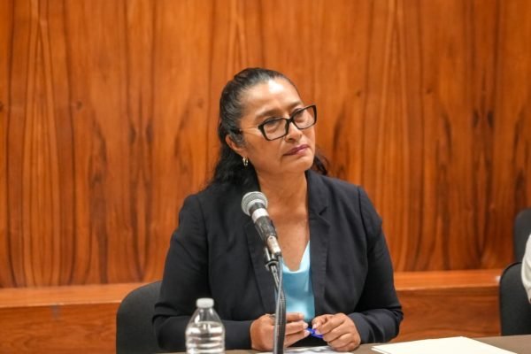 Abelina López pide licencia como alcaldesa para buscar gubernatura de Guerrero