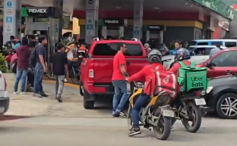Maestros de la CNTE en Chiapas tomaron gasolineras para exigir demandas