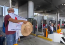 Integrantes de la CNTE liberan casetas y dan paso libre a conductores rumbo a CDMX