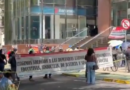 CNTE se planta frente a sedes de Afores para exigir abrogación de la Ley del ISSSTE 2007