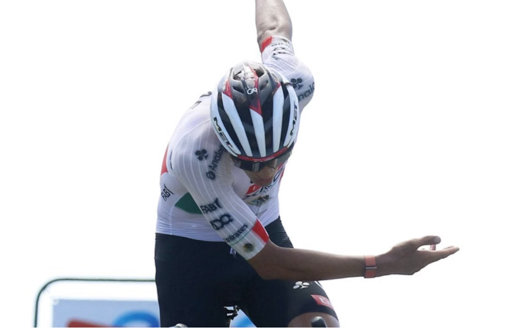 Isaac del Toro se corona campeón en el Tour Auvergne Rhone-Alpes 2026