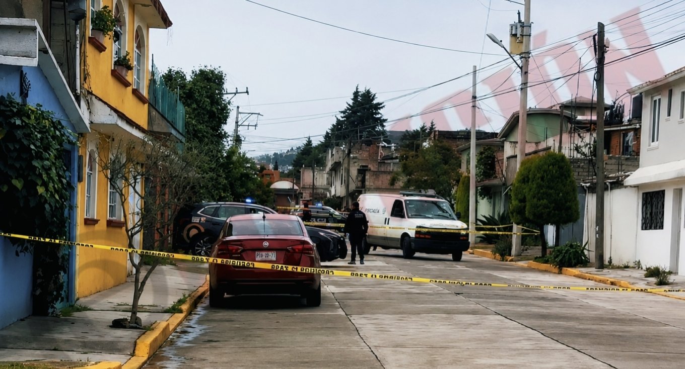 Vecinos de la colonia 8 Cedros de Toluca hallaron a hombre sin vida 