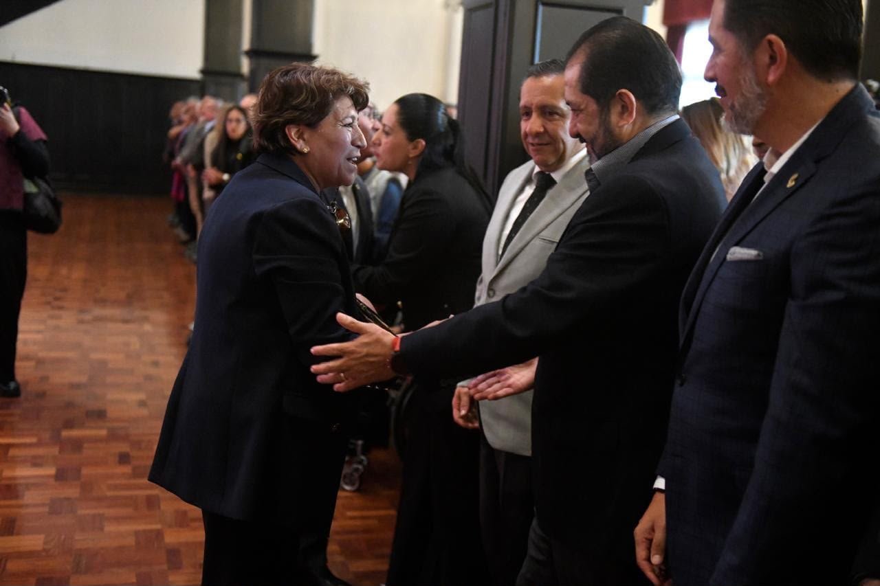 Acuden congresitas a entrega de estímulos a organizaciones de la sociedad civil