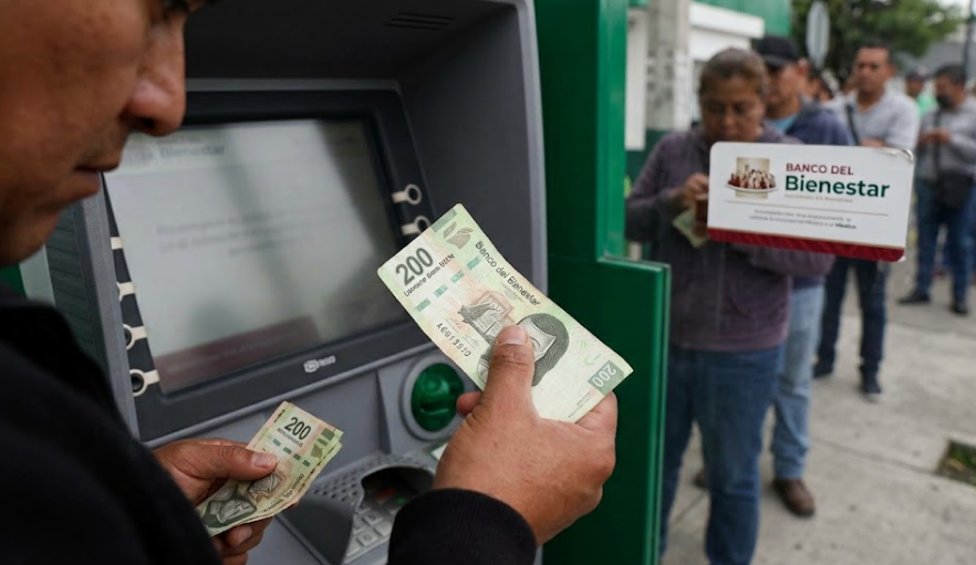 Denuncian en redes sociales entrega de billetes falsos en cajeros del Banco del Bienestar