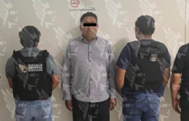 Detienen a secretario de Seguridad de Puebla por abuso de autoridad y cohecho
