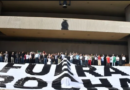 Sinaloenses protestan contra rochismo afuera del Palacio de Gobierno