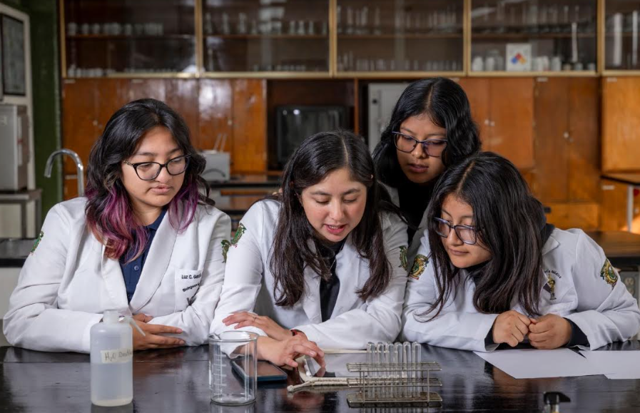 Da la UAEMéx la bienvenida a más de 96 mil estudiantes y fortalece su presencia en EdoMéx