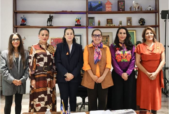 Violencia digital contra las mujeres, un reto para la democracia: TEEM