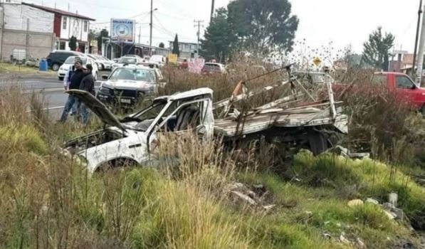 Choque entre patrulla y camioneta deja 4 heridos en la Atlacomulco-El Oro