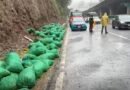 Volcadura de tráiler provoca caos vial en la México-Toluca con dirección a CDMX
