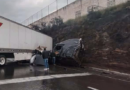 Caos vial por volcadura de tráiler en la Toluca-Atlacomulco