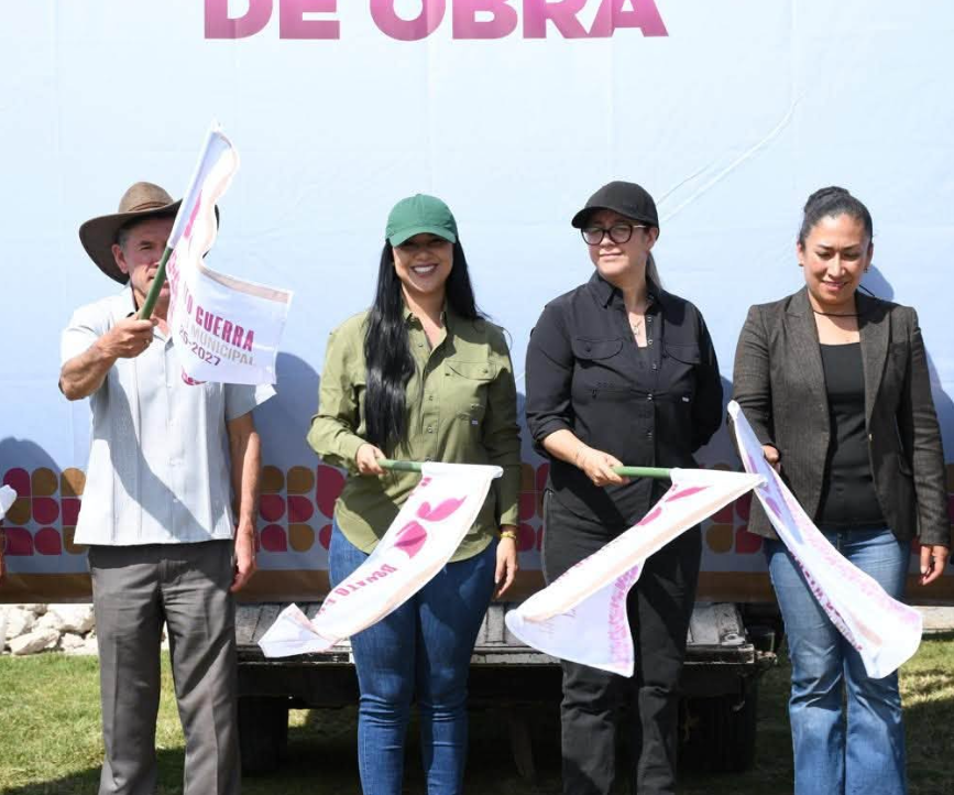 Arranca Carmen Albarrán dos obras en el municipio de Donato Guerra