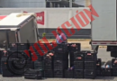 Vuelca camioneta con embutidos y productos alimenticios en la Toluca-Atlacomulco